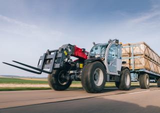 Телескопічні навантажувачі Massey Ferguson TH.7038 H 