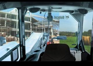 Телескопічні навантажувачі Bobcat TL470HF Agri