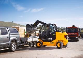 Телескопічні навантажувачі JCB TLT30D 