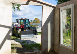 Телескопічні навантажувачі Manitou ULM 412 H