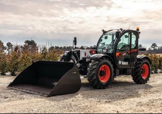 Телескопічні навантажувачі Bobcat VersaHANDLER V923