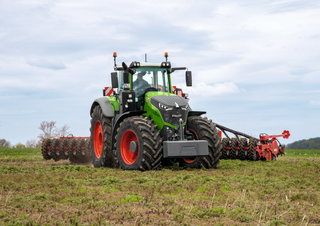 Трактори 4WD Fendt 1042 Vario Power+