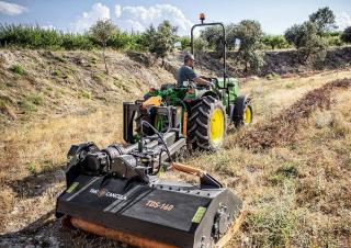 Трактори 4WD John Deere 5090GL