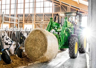 Трактори 4WD John Deere 5105M