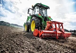 Трактори 4WD John Deere 5105M