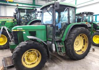 Трактори 4WD John Deere 6110B