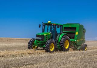 Трактори 4WD John Deere 6115J