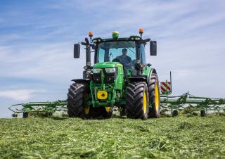 Трактори 4WD John Deere 6130R