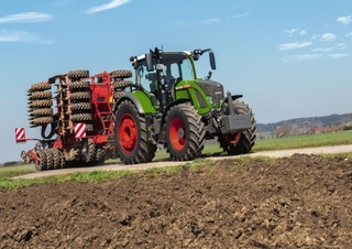 Трактори 4WD Fendt 714 Vario Power+ 