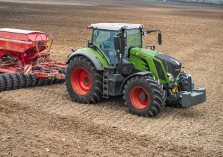 Трактори 4WD Fendt 826 Vario Profi