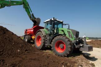 Трактори 4WD Fendt 826 Vario SCR