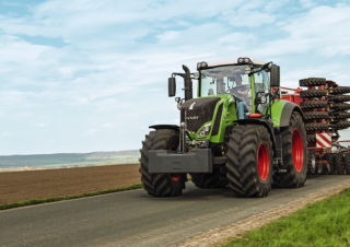 Трактори 4WD Fendt 828 Vario Profi+