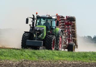 Трактори 4WD Fendt 933 Vario ProfiPlus