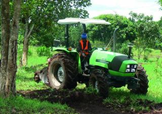 Трактори 4WD DEUTZ-FAHR Agrolux 4.80 Plus