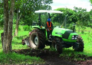 Трактори 4WD DEUTZ-FAHR Agrolux 60