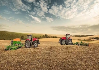 Трактори 4WD Case IH ASF Connect Magnum 310