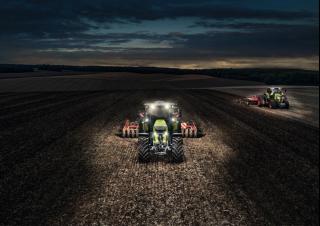 Трактори 4WD Claas Axion 810 