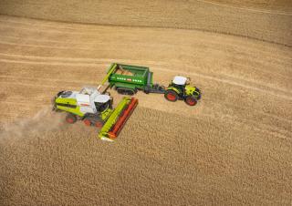 Трактори 4WD Claas Axion 850 Cmatic 