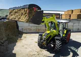 Трактори 4WD Claas Axos 3.105 Comfort