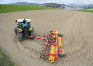 Трактори 4WD Claas Elios 240