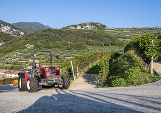 Трактори 4WD Valtra F105S