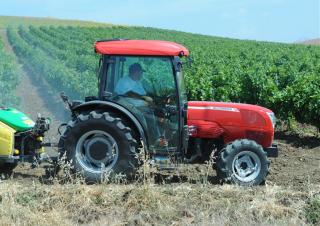 Трактори 4WD McCormick F90GE