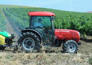 Трактори 4WD McCormick F90XL