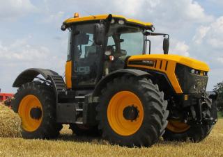 Трактори 4WD JCB Fastrac 4220