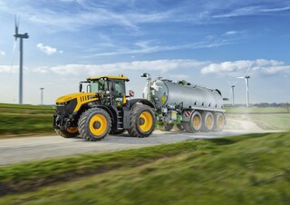 Трактори 4WD JCB Fastrac 8330