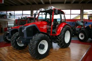 Трактори 4WD Lindner Geotrac 84