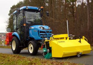 Трактори 4WD LS J27 HST
