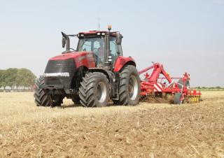 Трактори 4WD Case IH Magnum 250 CVX Basis