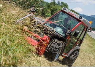 Трактори 4WD Reform Werke Metrac H 7 X