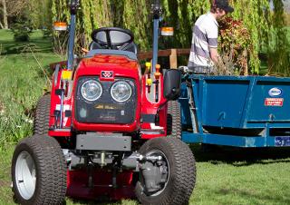 Трактори 4WD Massey Ferguson MF 1529