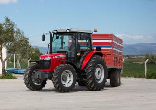 Трактори 4WD Massey Ferguson MF 2635