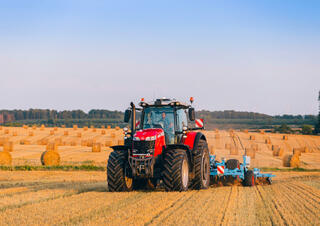 Трактори 4WD Massey Ferguson MF 8737 S 