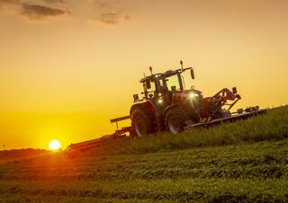 Трактори 4WD Massey Ferguson MF 8S.285