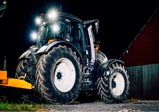 Трактори 4WD Valtra N174D SmartTouch
