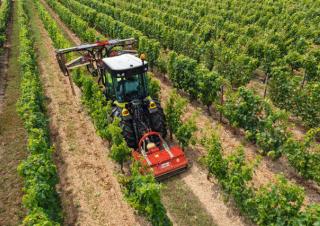 Трактори 4WD Claas Nexos 2.105 Comfort L 