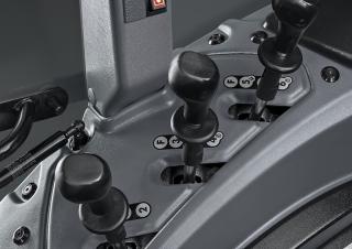 Трактори 4WD Zetor Proxima Plus 110