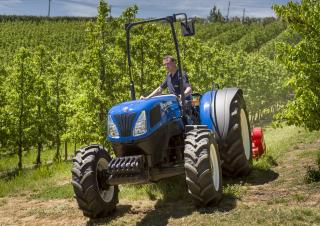 Трактори 4WD New Holland T 4.95 LP
