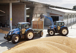 Трактори 4WD New Holland T5.140 DC 