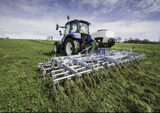 Трактори 4WD New Holland T5.75