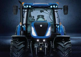 Трактори 4WD New Holland T7.215