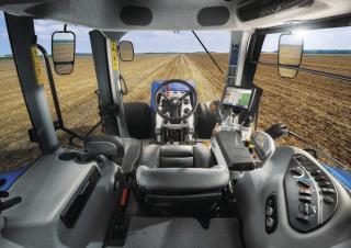Трактори 4WD New Holland T8.435 SmartTrax