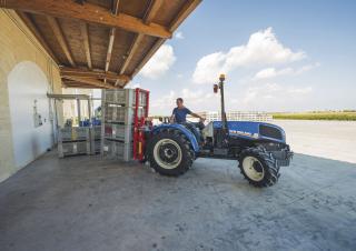 Трактори 4WD New Holland TD4.100 F