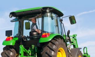 Трактори з заднім приводом John Deere 5055E