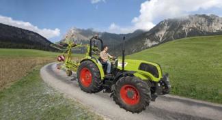Трактори з заднім приводом Claas Elios 210