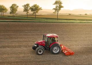 Трактори з заднім приводом Case IH Farmall 95 A