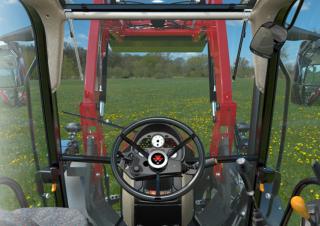 Трактори з заднім приводом Massey Ferguson MF 4708 M